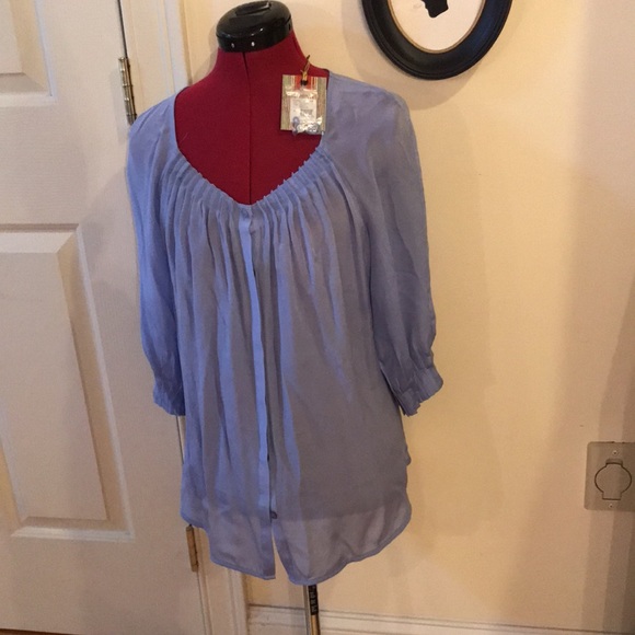 100%silk Robert Graham NWT size M blouse in Periwinkle Blue - Picture 1 of 8